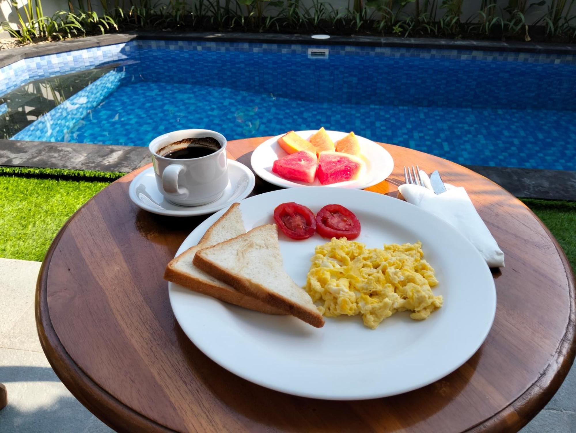 Kutus Bali Guesthouse Sanur  Ngoại thất bức ảnh