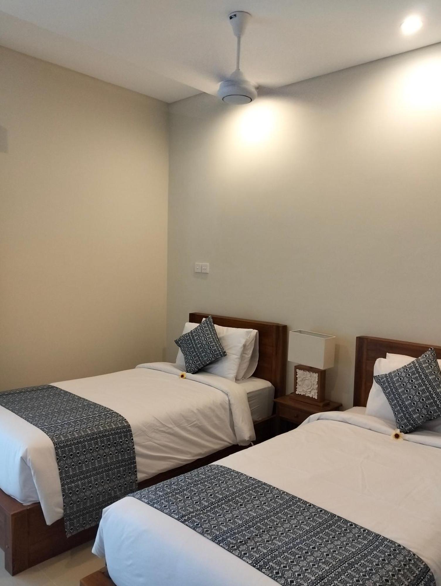Kutus Bali Guesthouse Sanur  Phòng bức ảnh